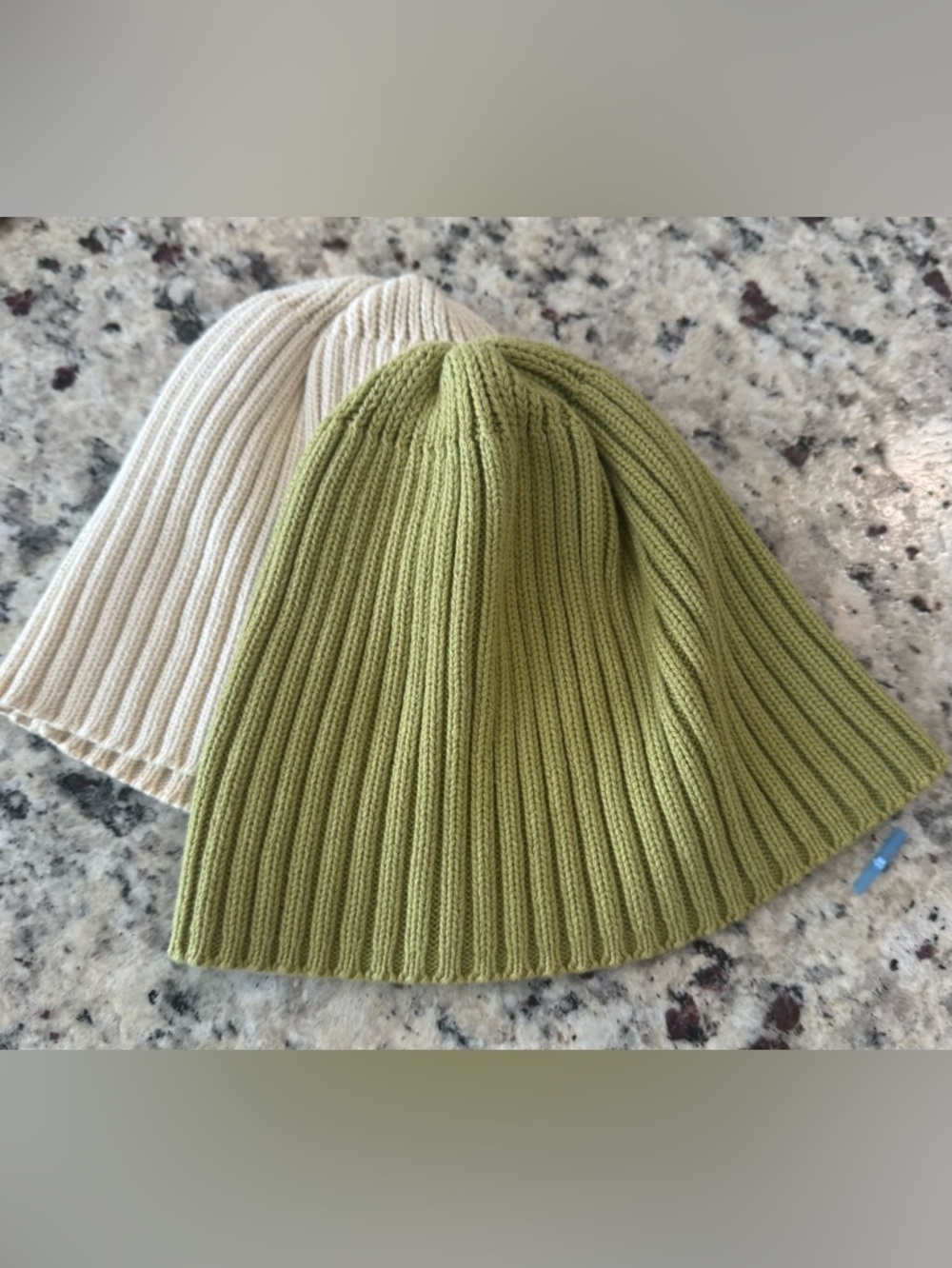 Men’s set of 2 Ribbed Knit cotton Beanie Hat - Olive Green & Cream